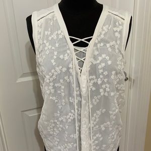 Maeve sleeveless top roomy size 6 like new.